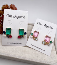 Load image into Gallery viewer, Square crystal underneath details earrings
