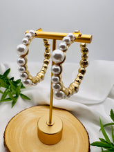 Load image into Gallery viewer, Large hoop with different sizes of pearl earrings
