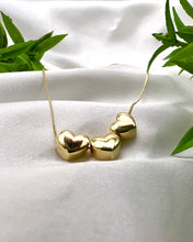 Load image into Gallery viewer, Three delicate hearts thinner necklace
