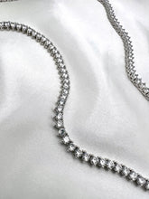 Load image into Gallery viewer, Three prong 3mm tennis necklace
