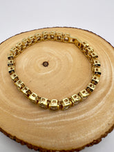 Load image into Gallery viewer, Geometric CZ square jewel lock bracelet
