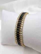 Load image into Gallery viewer, Three crystal baguettes row bracelet
