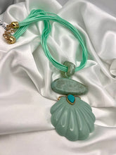 Load image into Gallery viewer, Fashion color acrylic under 29 necklace
