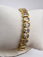 Load image into Gallery viewer, Geometric CZ square jewel lock bracelet
