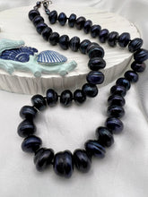 Load image into Gallery viewer, Black exclusive natural freshwater  necklace
