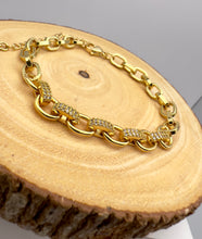 Load image into Gallery viewer, Studded small link bracelet
