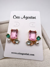 Load image into Gallery viewer, Square crystal underneath details earrings
