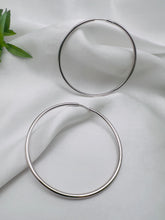 Load image into Gallery viewer, Two inches classic tube hoop earrings
