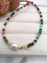 Load image into Gallery viewer, Mini colorful crystal Freshwater detail choker necklace
