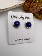 Load image into Gallery viewer, Round button stone earrings
