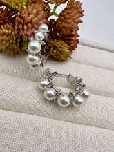 Load image into Gallery viewer, Pearls stuck in the hoop with zirconia
