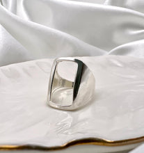 Load image into Gallery viewer, Open silver styles adjustable ring
