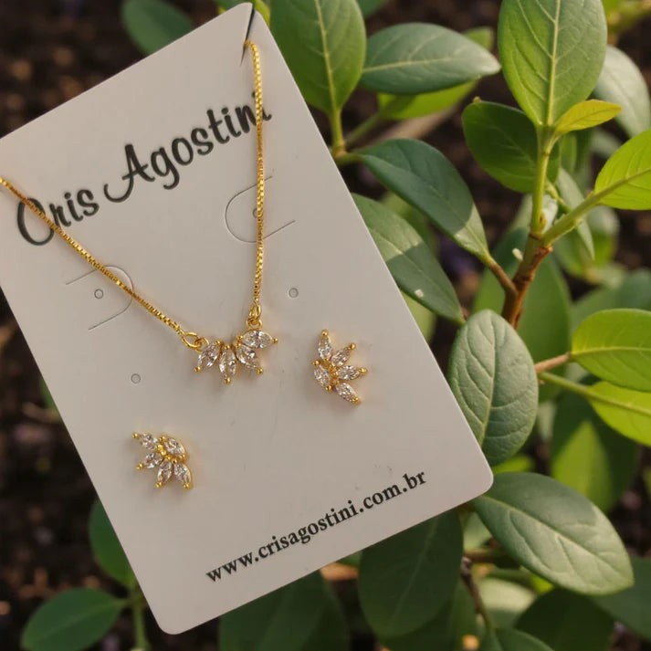 Delicate zirconia petals jewelry set