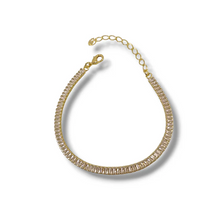 Load image into Gallery viewer, Valentina Collection baguettes diamond bracelet
