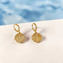 Load image into Gallery viewer, Small hoop single shell earrings
