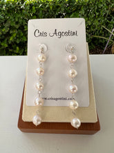 Load image into Gallery viewer, Five pendant pearls earrings
