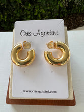 Load image into Gallery viewer, chunky hoop earring
