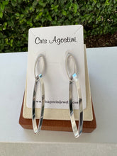 Load image into Gallery viewer, Maxi silver oval earring with pendant
