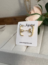 Load image into Gallery viewer, ear hook basic middle pin earring
