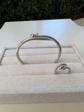 Load image into Gallery viewer, Nail shaped stainless steel bracelet and ring set
