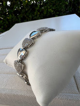 Load image into Gallery viewer, Rhodium heart shape clasp jewel bracelet
