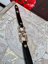 Load image into Gallery viewer, Leather bracelet inspired by a famous designer
