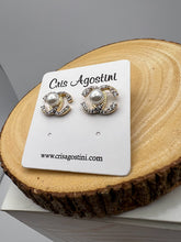 Load image into Gallery viewer, Famous Designer classic earrings
