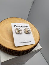 Load image into Gallery viewer, Famous Designer classic earrings
