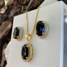 Load image into Gallery viewer, Gold Plated Oval Black Stone Set
