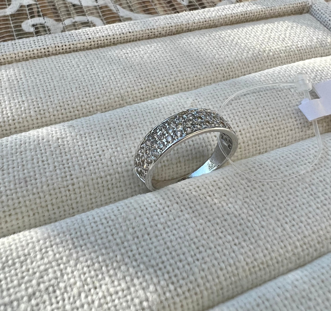 Flat studded white band ring