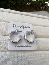 Load image into Gallery viewer, Rhodium Basic hoop earrings
