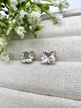 Load image into Gallery viewer, Big square light point earrings
