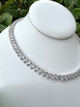 Load image into Gallery viewer, Heart shape diamond zirconia 4mm choker
