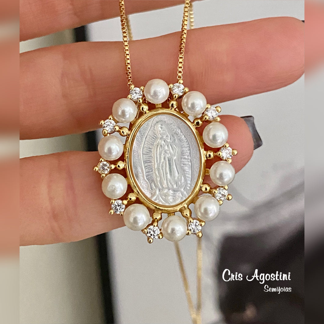 Our Lady oval pearl