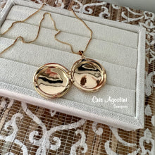 Load image into Gallery viewer, Round gold locket for picture necklace

