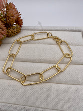 Load image into Gallery viewer, Mate oval link bracelet
