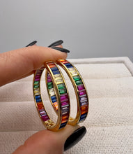 Load image into Gallery viewer, Flat zirconia inside and outside earrings
