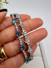 Load image into Gallery viewer, Diamond cz color crystal detail bracelet
