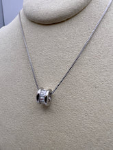 Load image into Gallery viewer, Classic diamond pendant necklace
