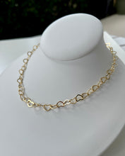 Load image into Gallery viewer, Golden heart link chain necklace
