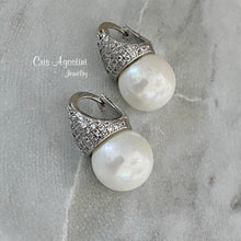 Load image into Gallery viewer, Lady Di pearl earrings
