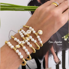 Load image into Gallery viewer, Pearls and Pendant Bracelet Set
