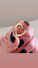 Load image into Gallery viewer, Basic heart hoop earrings

