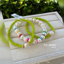 Load image into Gallery viewer, Set of three pearl color bracelet
