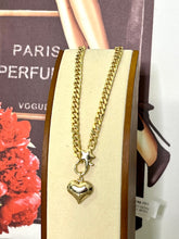 Load image into Gallery viewer, Grumet chain heart pendant necklace
