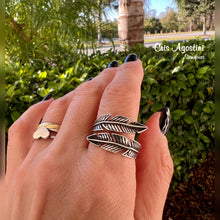 Load image into Gallery viewer, adjustable silver feather ring
