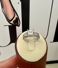 Load image into Gallery viewer, Rhodium solitaire sides and top studded zirconia ring
