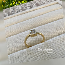 Load image into Gallery viewer, Square crystal adjustable golden ring
