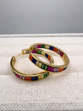 Load image into Gallery viewer, Flat zirconia inside and outside earrings
