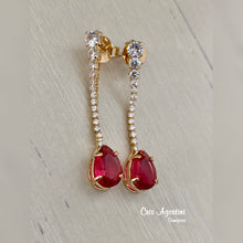 Load image into Gallery viewer, Crystal drop let earring
